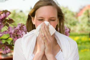 Аллергический ринит: причины возникновения, симптомы, лечение