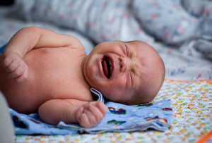 Как лечить колики у детей и новорожденных? | Лекарства и схема лечения от колик